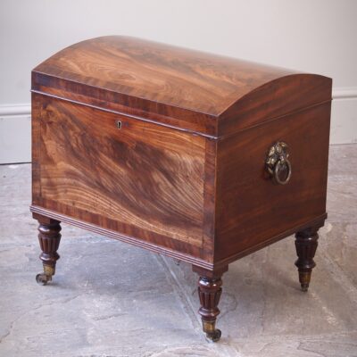 Early 19th Century Regency Mahogany Wine Cooler Cellarette.
